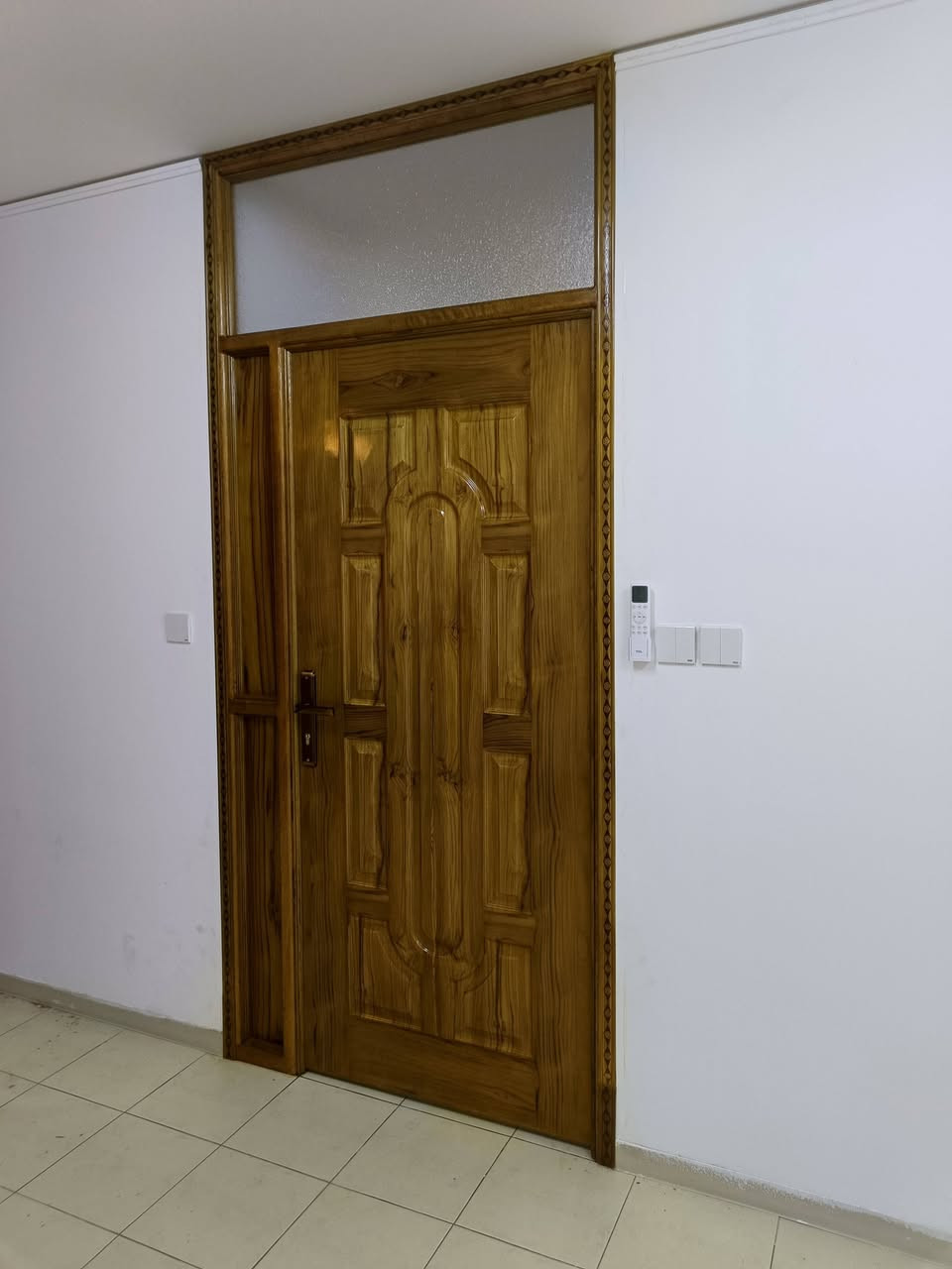 السلام عليكم 
أبواب قواطع بين صاله ومطبخ 
أبو سجاد النجار ***********
