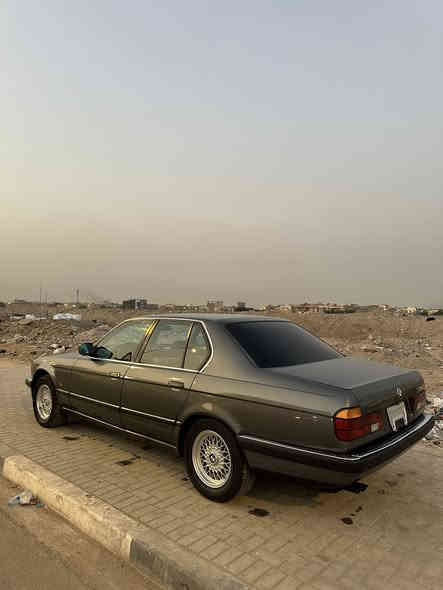 BMW 1991 السيارة جديدة مكينة كير حدادة  مصبوغة جمالية السيارة برغي ما بيعة نقص 
 تخم تاير جديد حدادة جديدة صبغة جديدة دواخل جديد جاهزة وارد يابان  الرقم التواصل ***********
