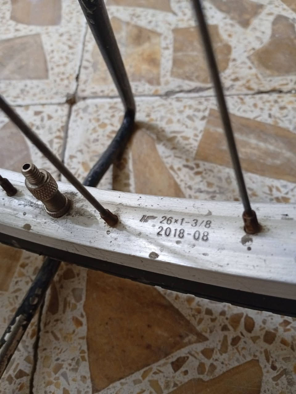 بايسكل للبيع او مراوسه حسب الرغبه لون اسود موديل 2018 مكان كركوك حي العسكري  السعر 80 بي مجال جاملغاته كامل بس بريك كدام مابي


**إذا كنت صاحب هذا الإعلان وتريد حذفه لأي سبب، رجاءا أرسل رسالة إلى الدعم الفني**