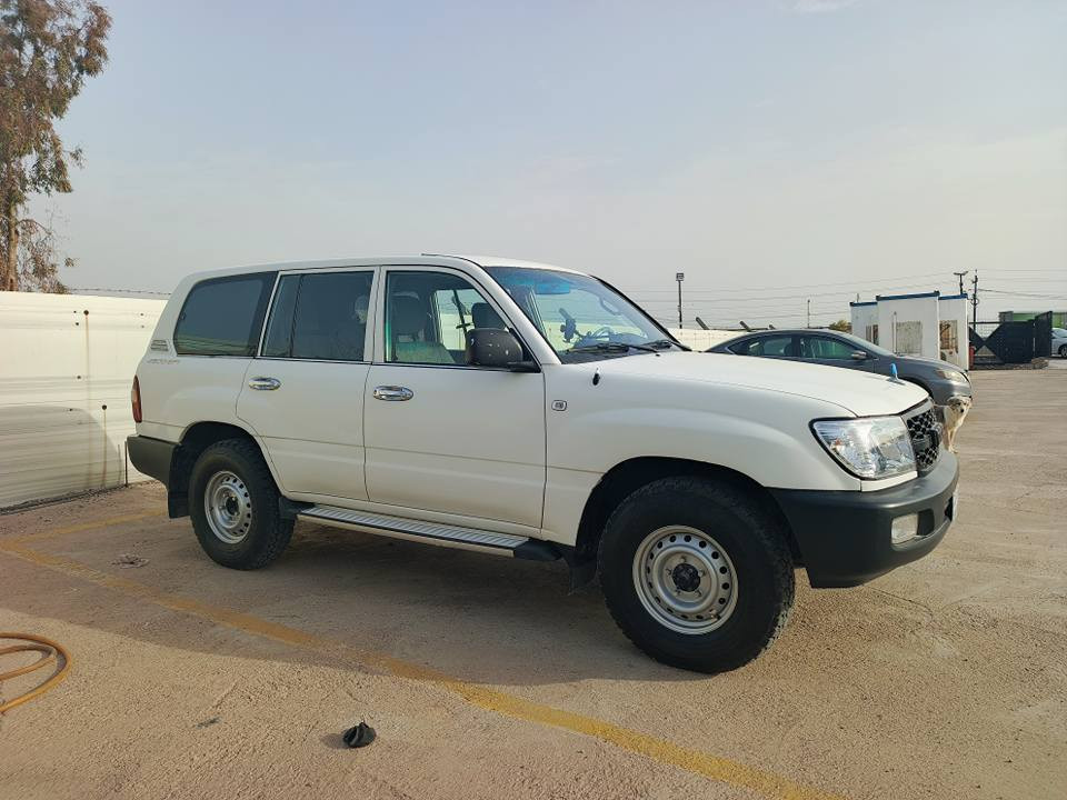 سلام عليكم تويوتا لاندكروزر موديل 2004  سيارة رقم اربيل بسمي رقم جديد سنوية جديد هزه جديد 2030  تخم تاير جديد دواخل كير ومحرك جديد سيارة بدون ضربة بجم كبس وخلفي كبس بيهة جم قطعة صبغ جمالية شاشة كامرة سيارة جاهزة مكان سيارة أربيل رقم *********** بي واتساب أربيل, العراق
