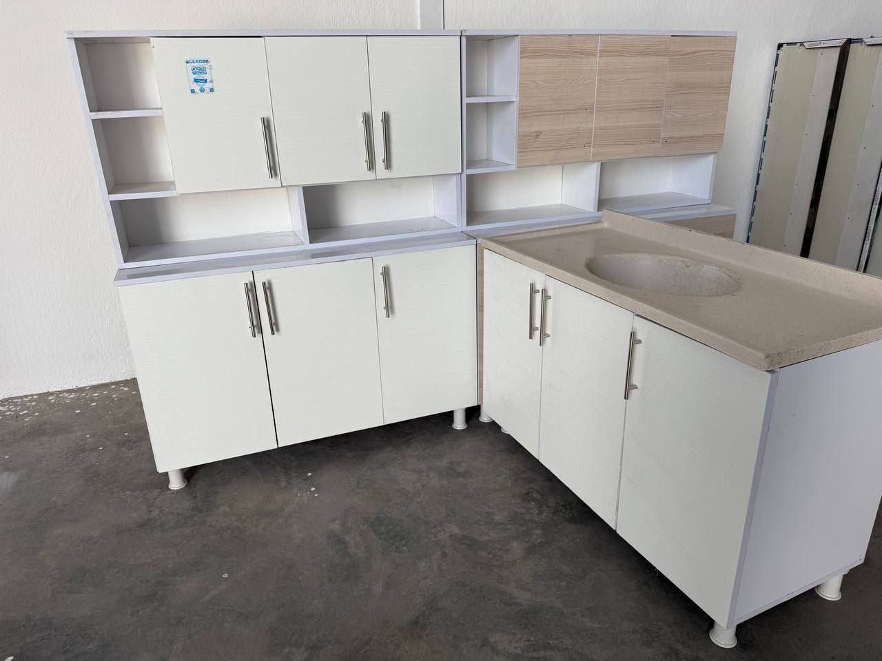 كاونتر متر و20 ارضي وملحق مع سنك متر و٢٠ مرمر MDF خشب .
السعر 210


**إذا كنت صاحب هذا الإعلان وتريد حذفه لأي سبب، رجاءا أرسل رسالة إلى الدعم الفني**