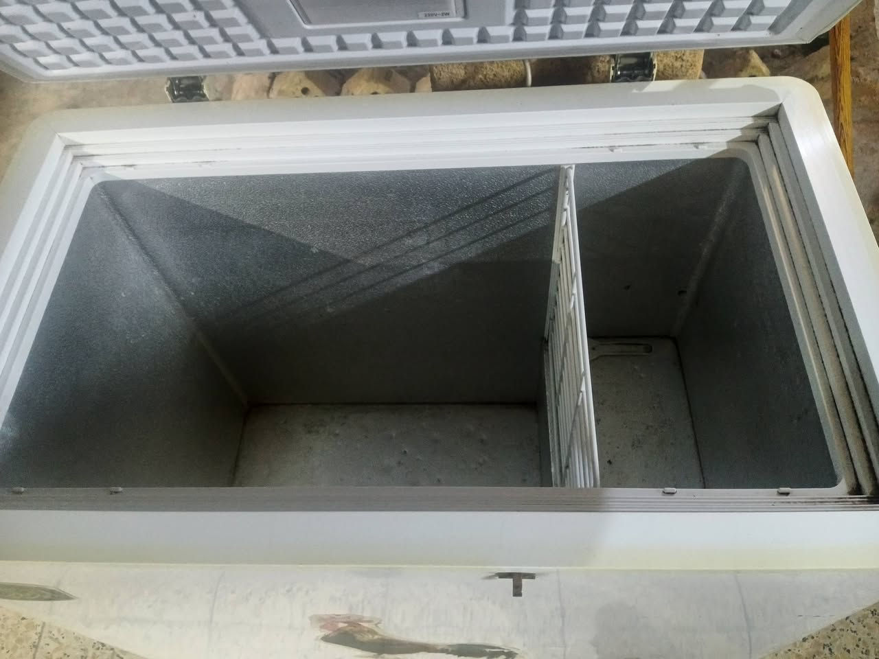 ثلاجه +مجمده ٢٥٠...غرفه سعر ٤٠٠
الشراي يتصل ..***********
