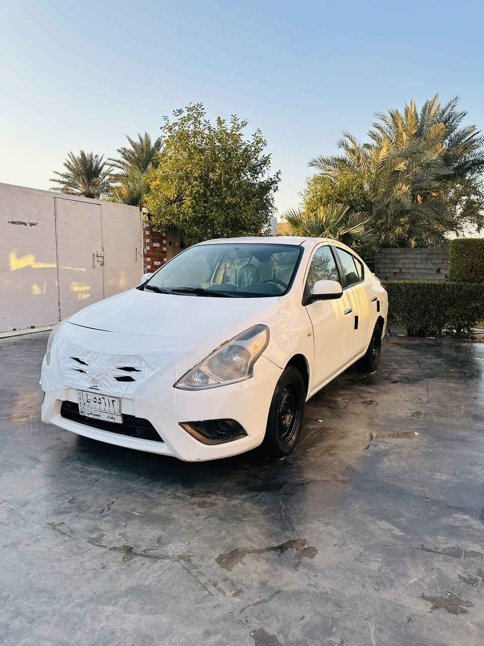 سلام عليكم 
نيسان صني ٢٠١٨ رقم بغداد سنويه ٢٨
سياره مكينه كير صدر تخم تايرات 
بيه جاملق لأمامي بدل وجاملق الخلفي 
بي صبغ جهت العبري وباقي مكفوله 
بدون دواخل ماشيه ١٤٦ سياره 
بعد احلا من الصور سعر ٩٠ وبيه مجال 
بكانه بغداد الجسر ديالئ ***********
