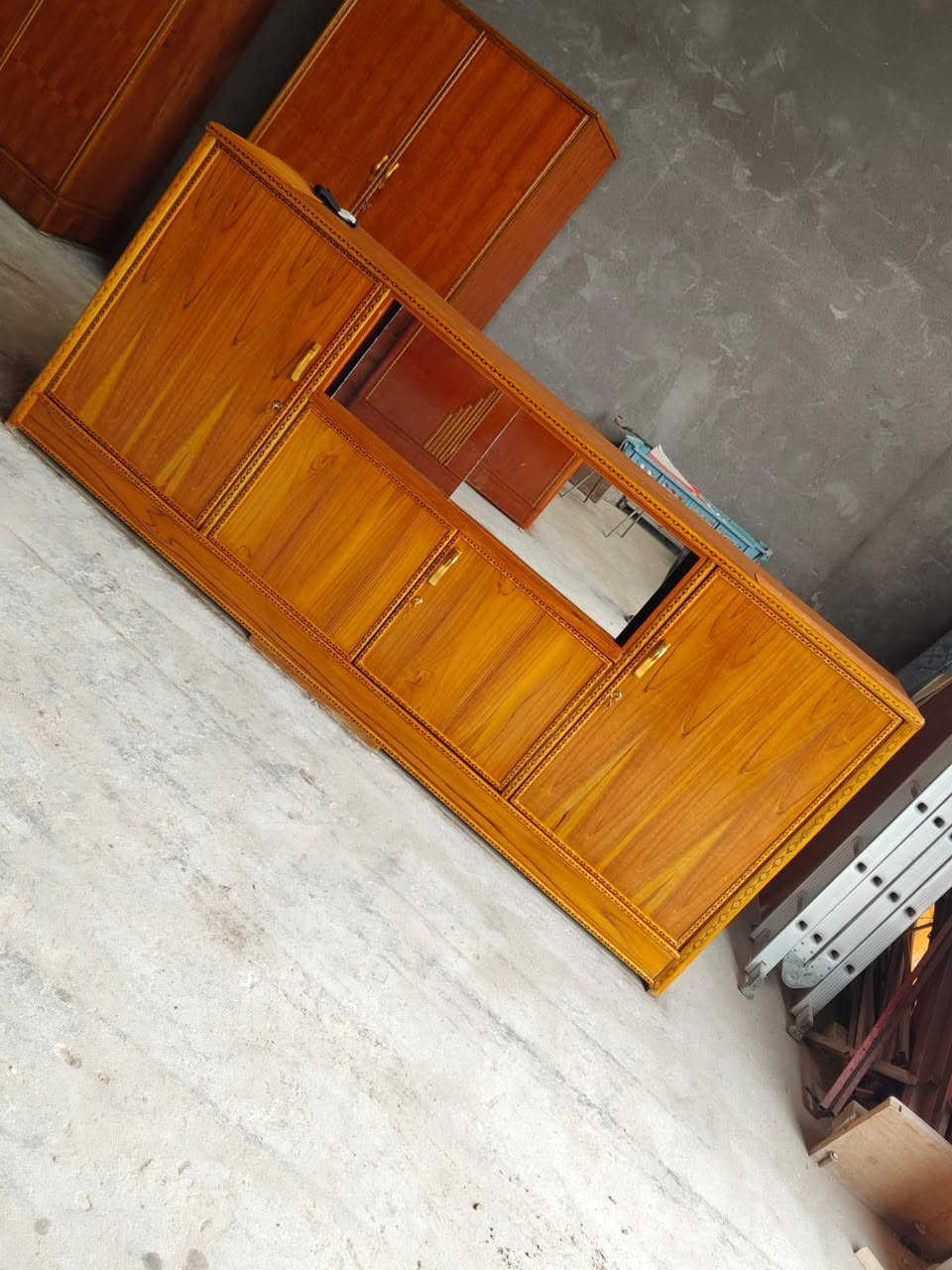 بوفياة عدد 2
صاج تسكام 
الطول مترين ونص 
جدا نضيفات 

سعر الوحده 125
 يوجد توصيل بكروه 
العنوان حله ناحية ابو غرق 
***********
