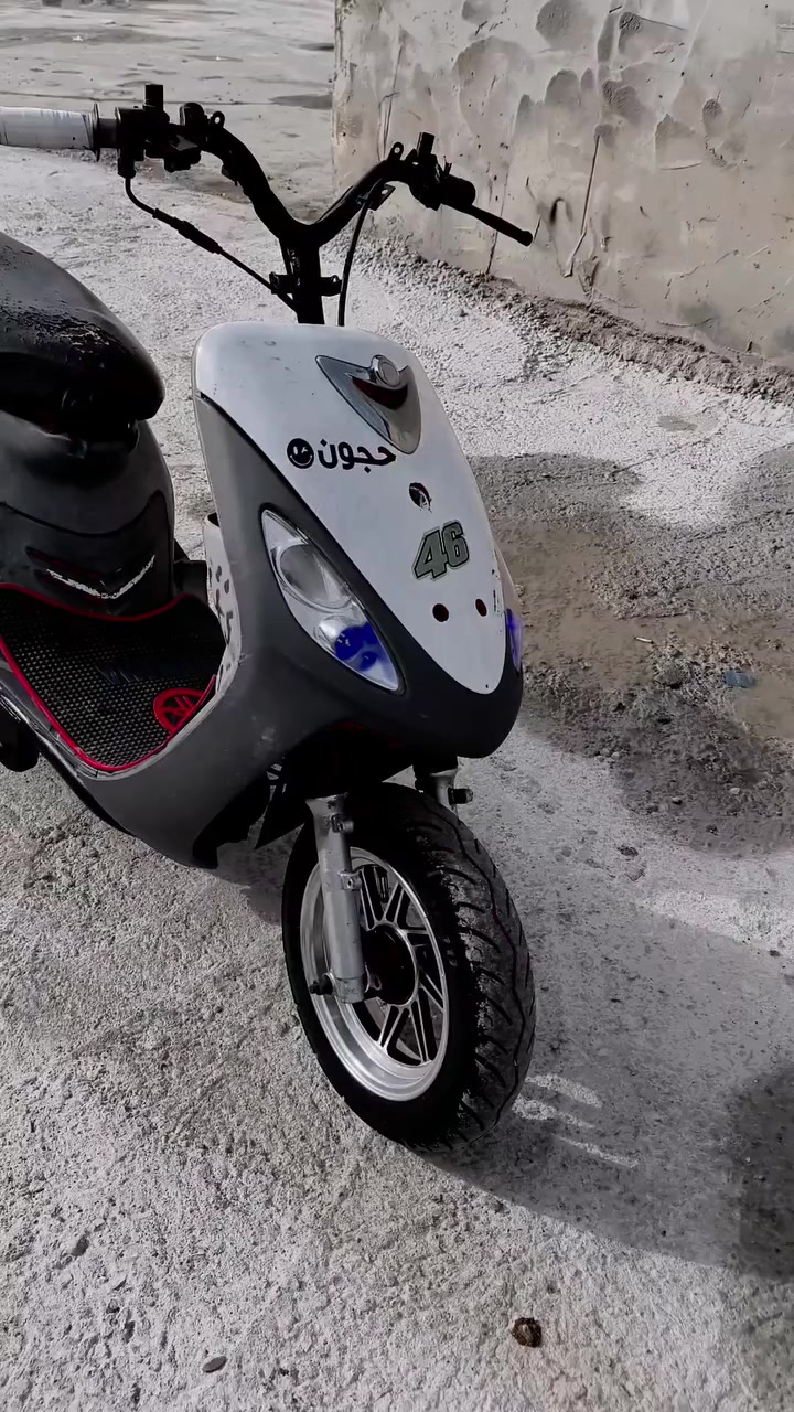 سلام عليكم شباب دراجه البيع دراجه شوفت عينك دراجه نضيفه مكان الناصريه سي دخيل درجة بوشه ٥٥فول شلعه سعر ٤٧٥وبيه مجال لطيبن ***********
