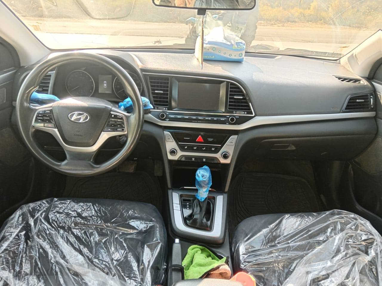 السلام عليكم هونداي النترا للبيع موديل 2018رقم أربيل سنوية وأرقام جديدة  تحويل او وكالة حاضر مكينة 2000 مكينه وگير مكفولات منضومت تبريد جديده حدادية امامي وخلفية كلة جديد تخم تاير جديد  شاشة وكامرة  تدفة كشن       سيارة جاهزة ومال جناي مابيه نقص   سونارهة داخل المنشور وكل تفاصيلهة واضحة مكاني واسط الصويره  ***********   ***********       السعر 105وبيهة مجال بسيط
