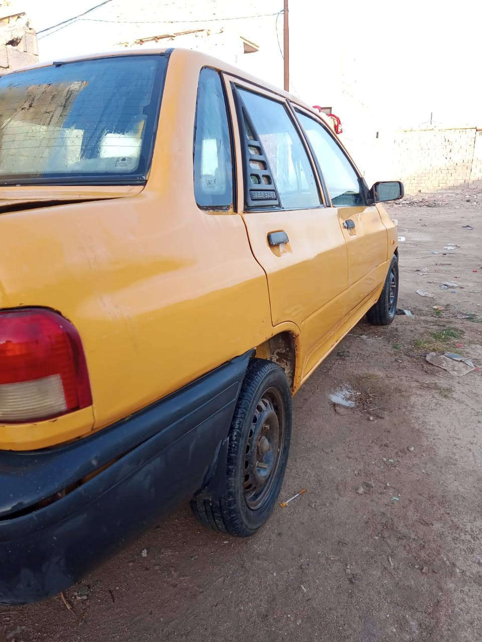 من رخصة مدير الكروب سايبة مكينة كيرسعر 15 ورقة حدادية كهربائيات كلة جديد سيارة متعوب عليه تخم جام تخم تأير وباتري كلج بريك كلة جاهز سنتر لوك إنارة داخلية راديو ابو ريموت كنترول ماسحات كلةشغال جام يصعد وينزل كلة مكان نجف كوفة رقم الموبايل  *********** سيارة بدون راعي اتكفل سرقةوعشائر
