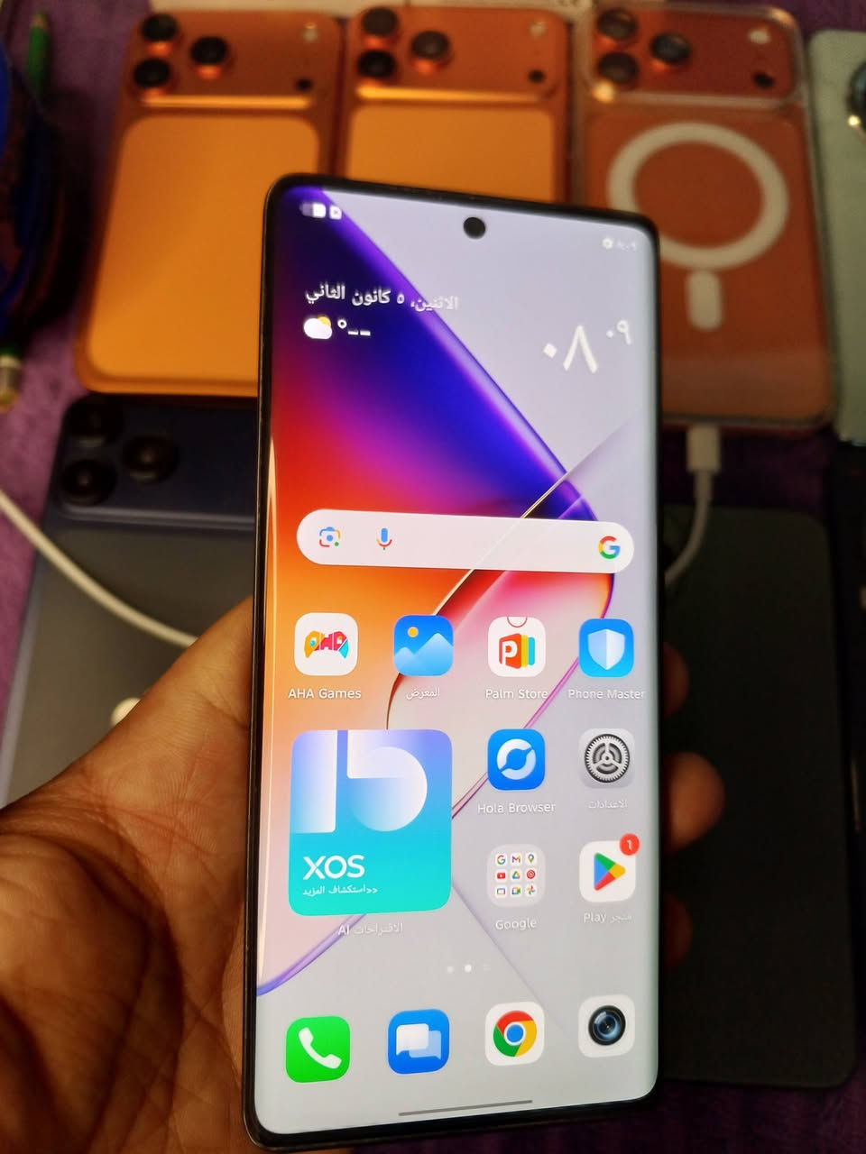 note 40s 
شاشه منحنيه.... جهاز نظيف بلادي 

ذاكره 256.... رام 8+5
نظيف. مكاني بغداد 190 
***********
