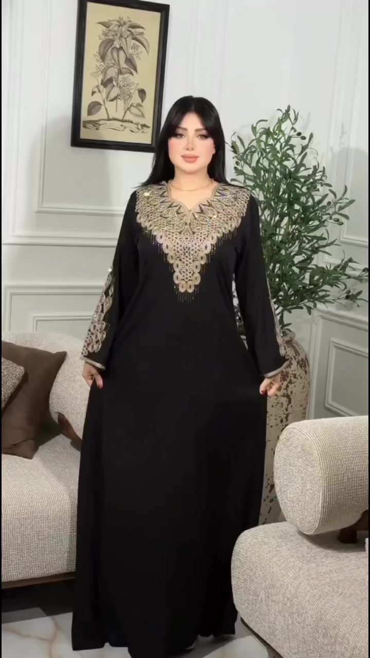 معنا تكتمل أناقتك سيدتي👗👜💄
قطعة مصنوعة  بدقة وتصميم  ولا غلطة🌙✨ #اقمشة_حجي_صالح_الكلابي #موسم2026 #الشورجة #البسة


**إذا كنت صاحب هذا الإعلان وتريد حذفه لأي سبب، رجاءا أرسل رسالة إلى الدعم الفني**