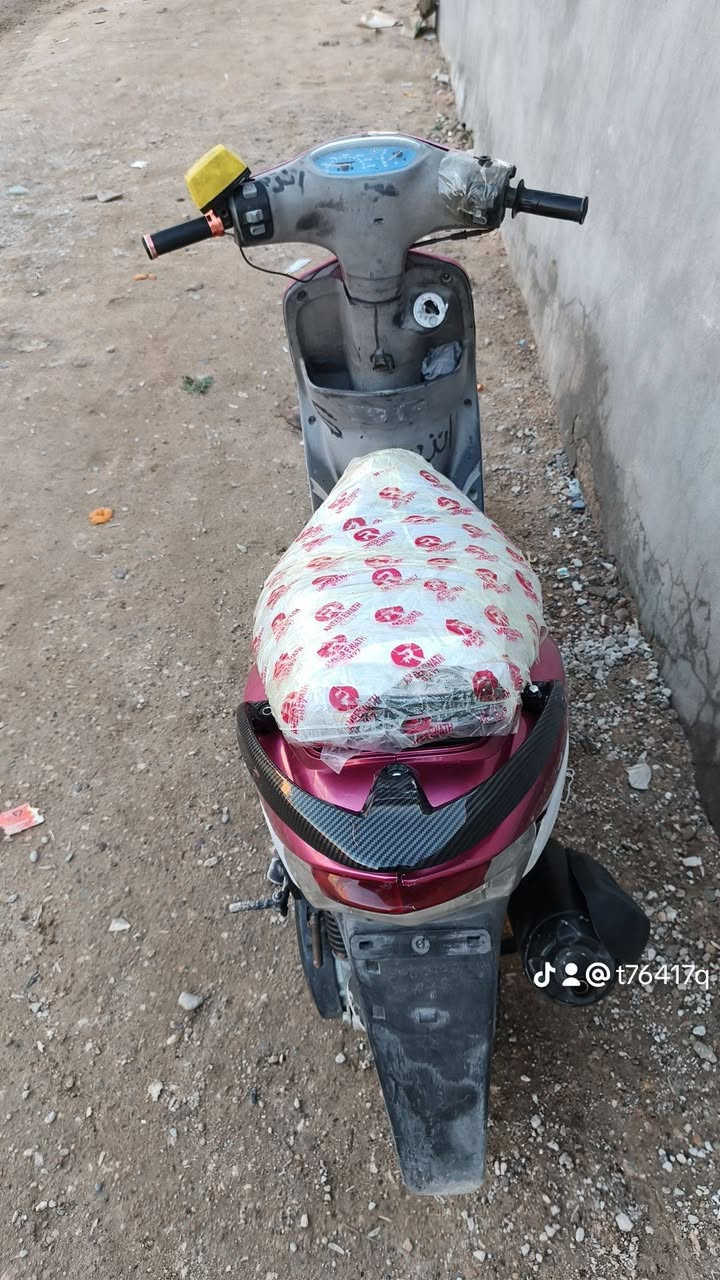 السلام عليكم دراجه ماكس السعر 600 وبيها مجال البكان بالنجف شارع المطار الرقم***********
