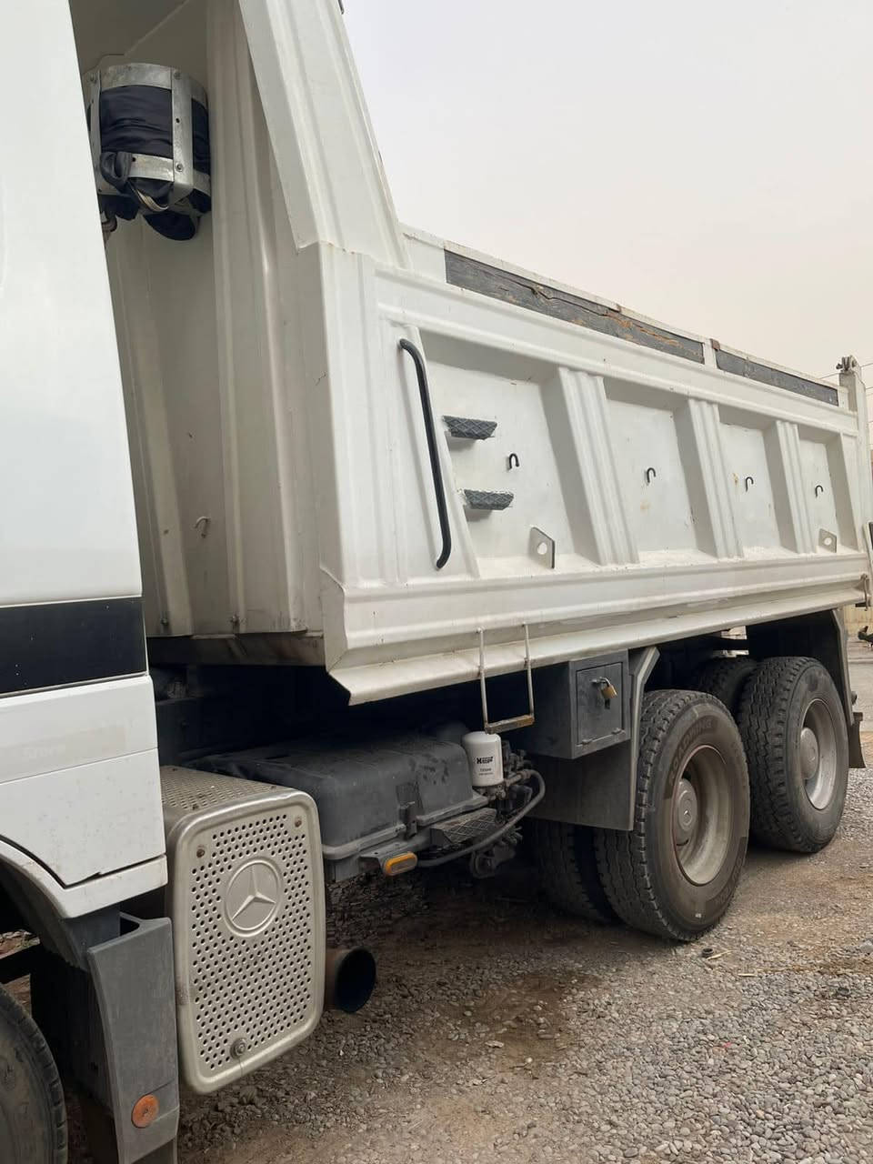 سلام عليكم قلاب اكتروس للبيع 2001 شمعه سينكل جوبلس رقم و سنويه جديد سياره بسمي تحويل شرط موبايل  ***********  ***********
