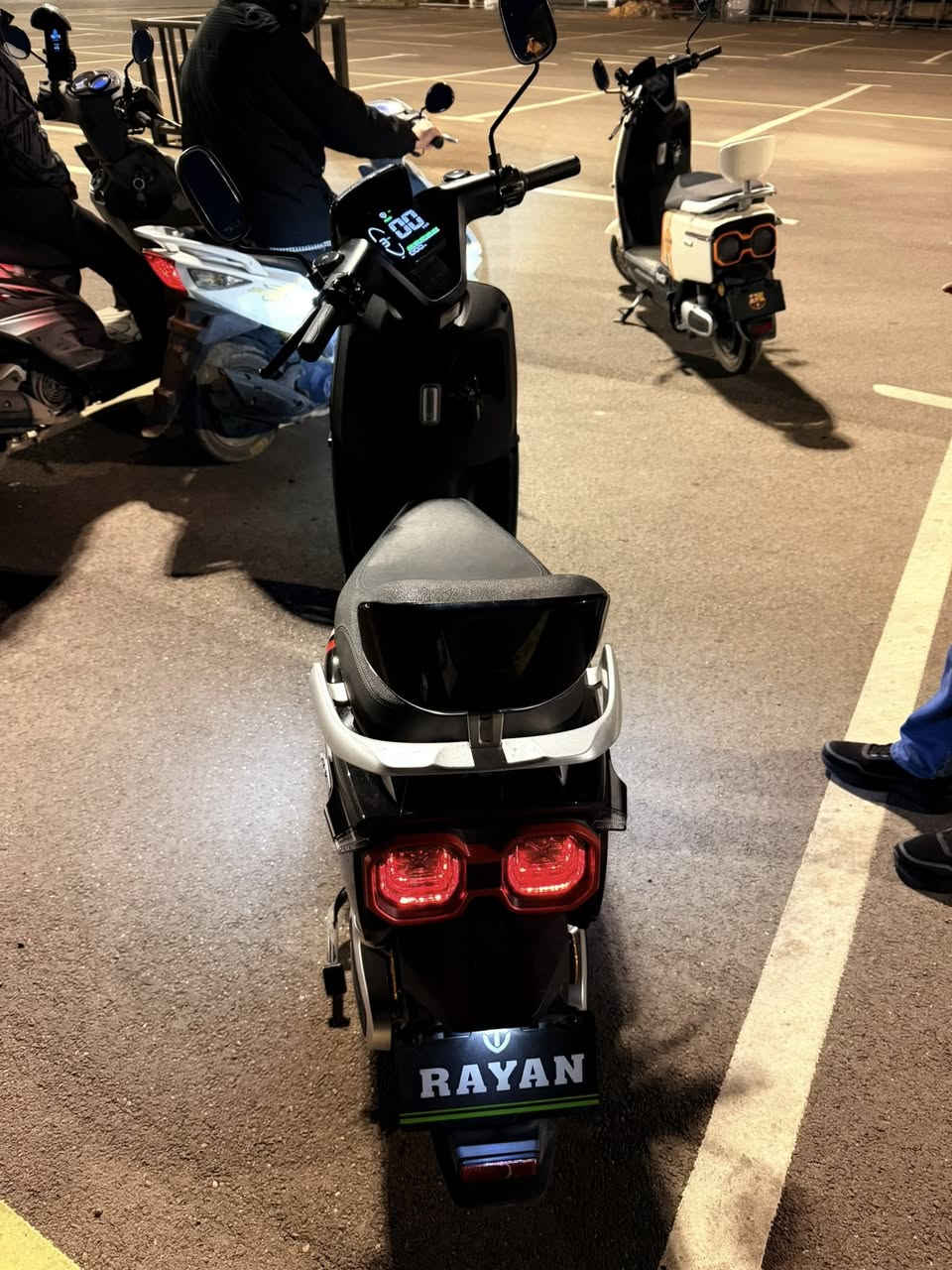 مكلف بالنشر ريان ام عيون غنيه عن التعريف مستخدمة 3 شهور حيل نظيفة ونشطة للبيع 800الف مكاني بغداد الرشاد

للاستفسار ***********
