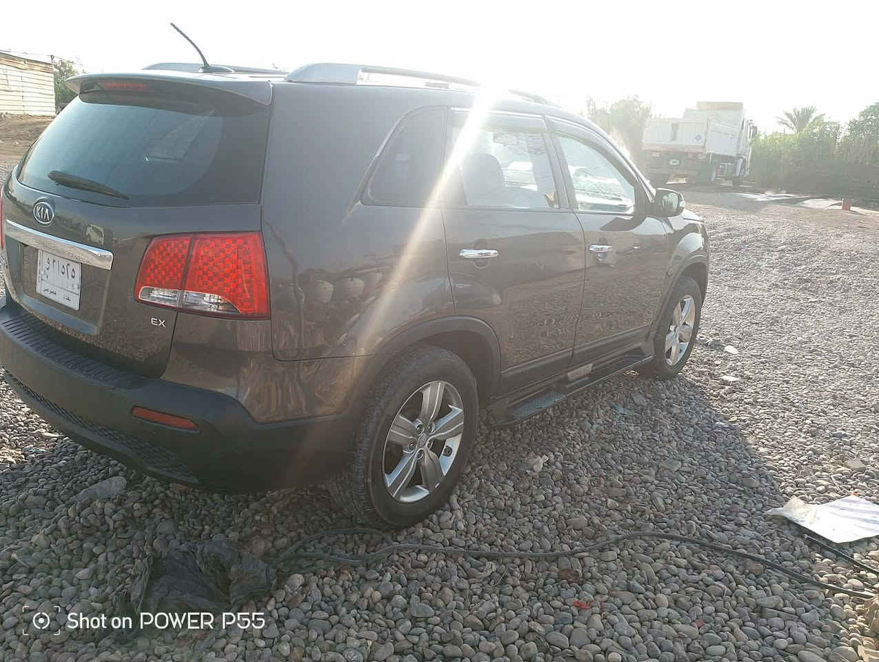 سورنتو مديل 2013وارد أمريكي محرك 4سلندر مكانها بغداد النهروان سعرها 132وبيها مجال  مباشر للاتصال *********** /0770025467
