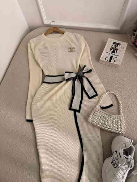 تريكو صوف ناعم كولتي جدا عالي🌸

السعر ⚡️ 18⚡️
القياسات- فري سايز 
للحجز خاص او واتساب ***********
