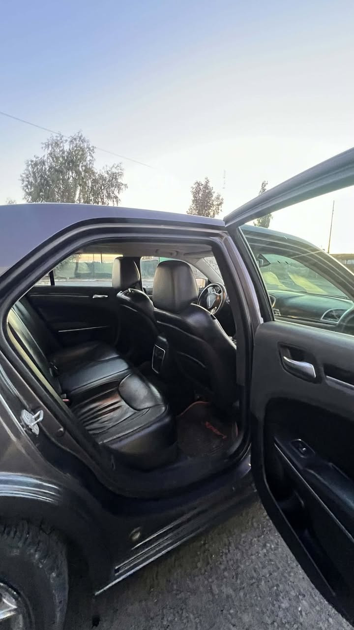 C300
اوباما كرايسلر فول مواصفات موديل  2015 كلين تايتل سياره جاهزة
بانوراما كشنات جلد تدفئة شرط كير ومحرك 
 مكلف بالنشر 
رقم صاحب السياره *********** مكان السياره موصل السعر 210 مجال بسيط
