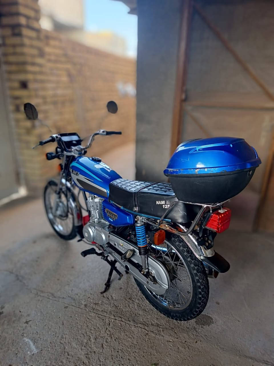 دراجه نامه اصلي مكفوله من كلشي  وكيله سيد  خلدون موديل ٢٣..رقم وسونيه تحويل ثاني يوم صاحبه موظف دارجه مال بيت رقم صاحب الدراجه
***********
خاص مامتوفر عمارة, ميسان
