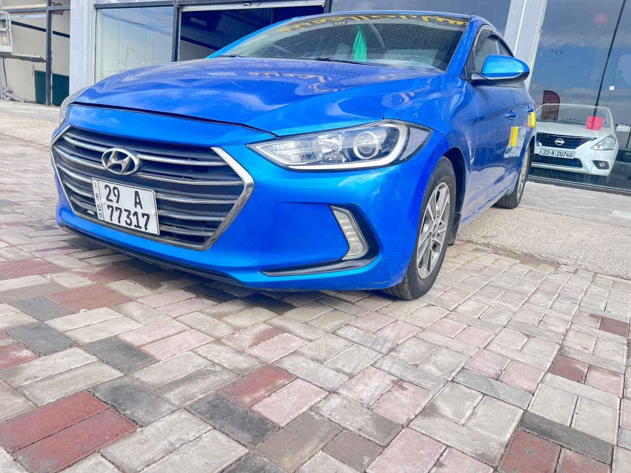 النترا ٢٠١٨ لون بحري مميز مكينه ٢٠٠٠ دوش رقم واسط جديد السياره نضيفه وجاهزه بيها اربع قطع رش بدون داخل شرط لا لغد ولا شاصي بيع مستعجل السعر 109 محتاج فلوس ومنزل سعرها مكان السياره صويره واسط رقمي ***********
