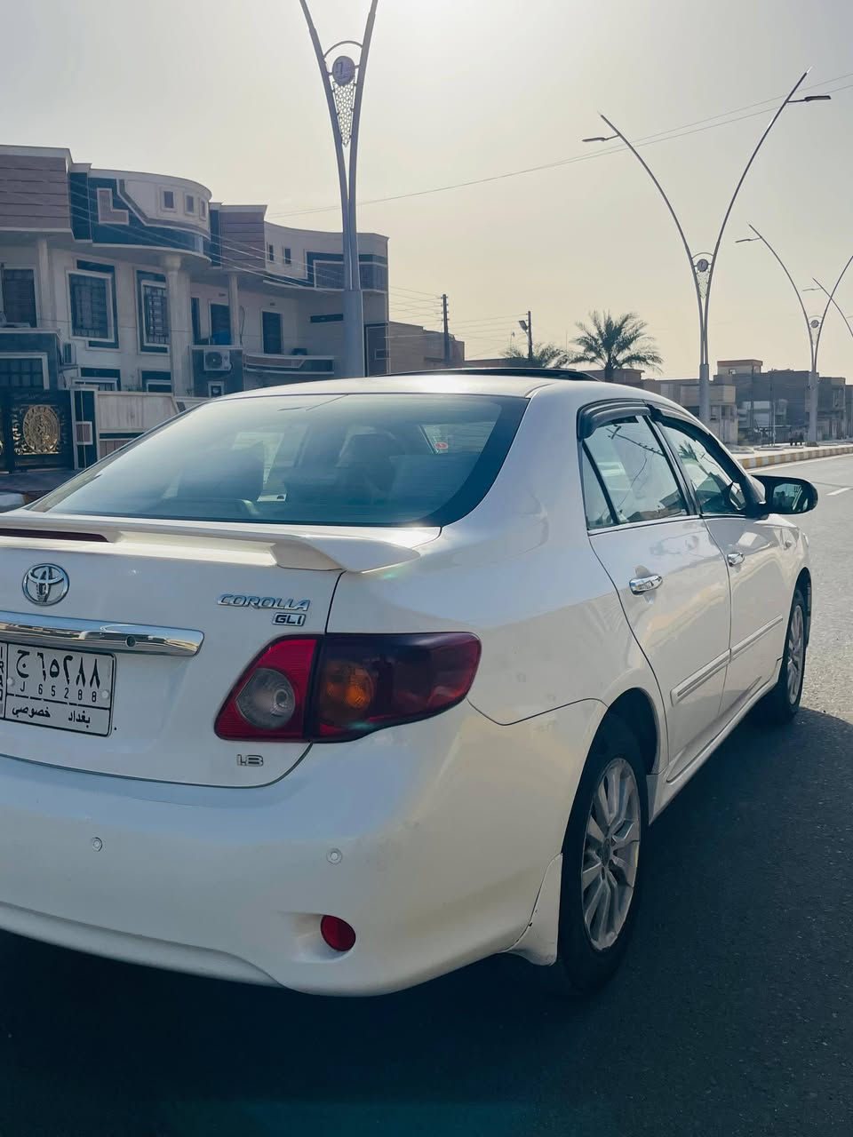 كورلا خليجي 2009 فطيم
مكفوله من الحادث فقط بارد في باب السايق كد الشبر 
السيارة جديده ونظيفه 
السعر ١١٥وبيها مجال 
للأتصال ***********
