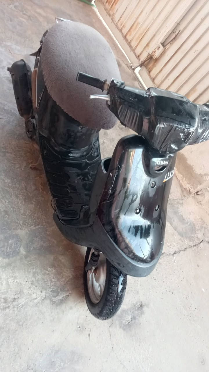 للبيع ماطور بوتين شغال كامل كلشي ما يعوزو مكينه شرط الكزوز مكسور شويه والشاصي مكسور ومقوة بس الماطور دمعه  كلشي ما بي السعر 120 شراي تعال خاص او اتصل ***********
