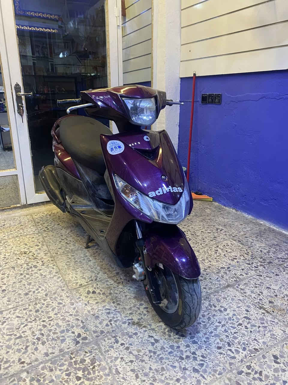 جي تي ار حديث (2017)
دراجه مكينه مكفولا كفاله للبيع شراي يتفضل خاص او يتصل ويدلل *********** 
عنوان بغداد بل كفاءات بصف الشماعية
