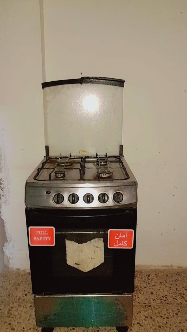 سلام عليكم اخوان طباخ لبيع شغال  فرن كلشي السعر 60 وبي مجال الطيبين


**إذا كنت صاحب هذا الإعلان وتريد حذفه لأي سبب، رجاءا أرسل رسالة إلى الدعم الفني**