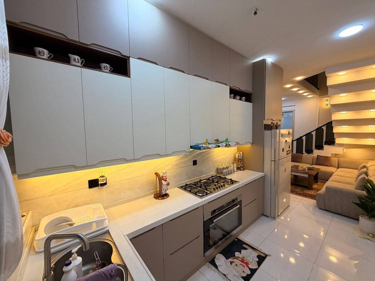 🏡 بيت للبيع – فرصة مميزة
للبيع بيت مساحة 100 متر، واجهة 6.25 متر ونزال 16 متر، يتكون من:
✅ طابقين
✅ 3 غرف نوم
✅ استقبال
✅ صالة
✅ مطبخ
✅ 2 حمام
💰 السعر: 135 مليون دينار فقط (سعر مناسب جداً)
📍 العنوان: بغداد – الدورة – مدخل البوعيثة – مجمع السلطان الرابع
📞 للاستفسار والاتصال:
 ***********
***********
