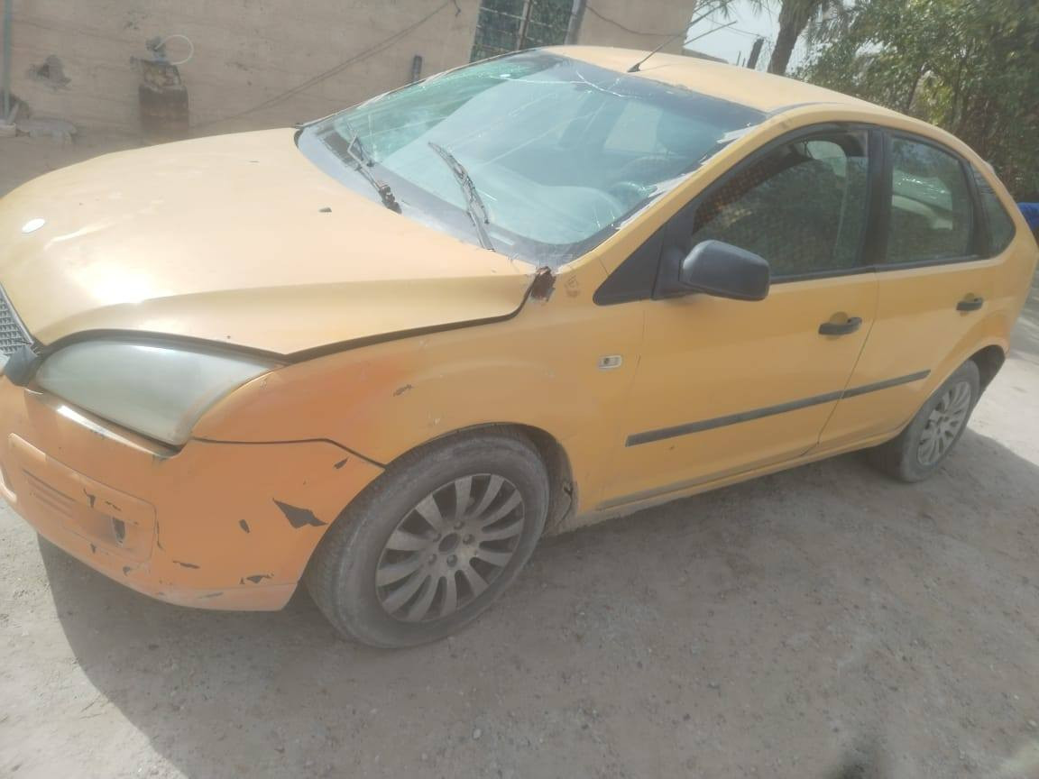 سلام عليكم هاي السياره البيع رقم نكليزي مشروع وطني مصفره هيهه وغرامات تحويل السعر 18 ورقه وبيهه مجال شغاله محرك كورلا وكير جدد ***********
