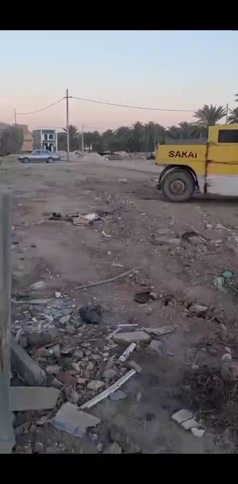 سلام عليكم قطعه ارض تجاريه للبيع المساحه 500مترطابوصرف زراعي الموقع شارع 100 الاستفسار الاتصال ***********
