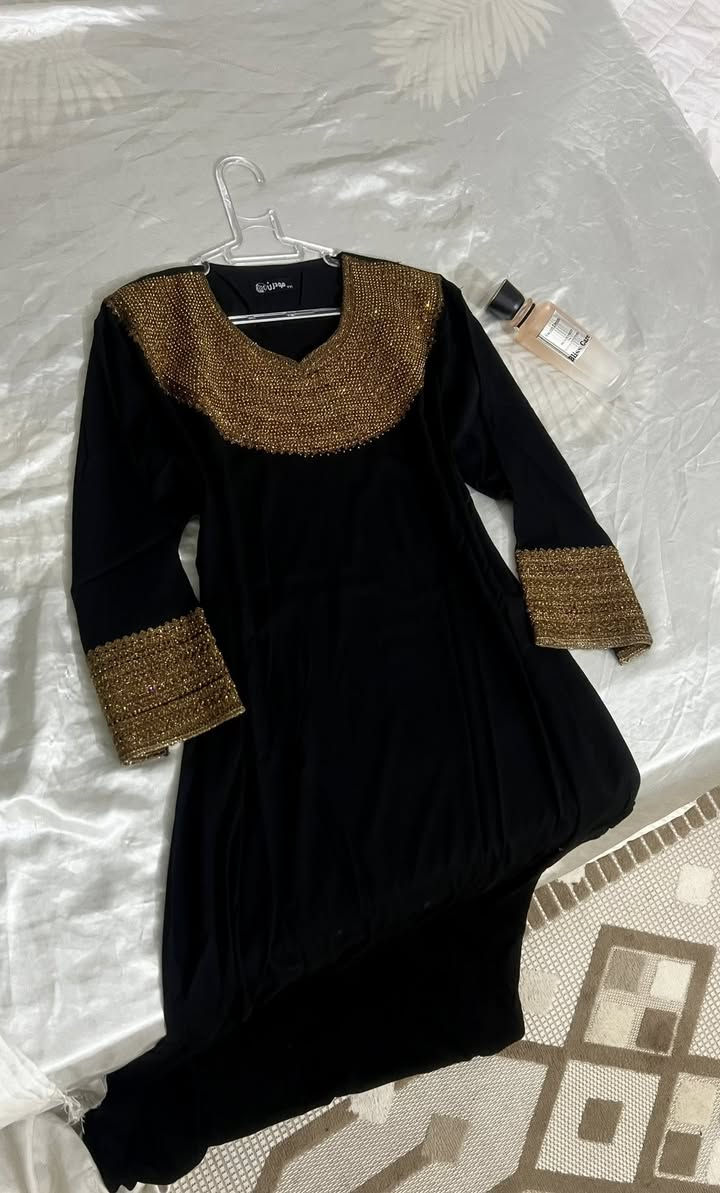 دشداشة كشمير مطاط الأصلي
تطريز صدر وردن  

القياسات/L XL XXL 
متوفره ب 4 الوان


**إذا كنت صاحب هذا الإعلان وتريد حذفه لأي سبب، رجاءا أرسل رسالة إلى الدعم الفني**