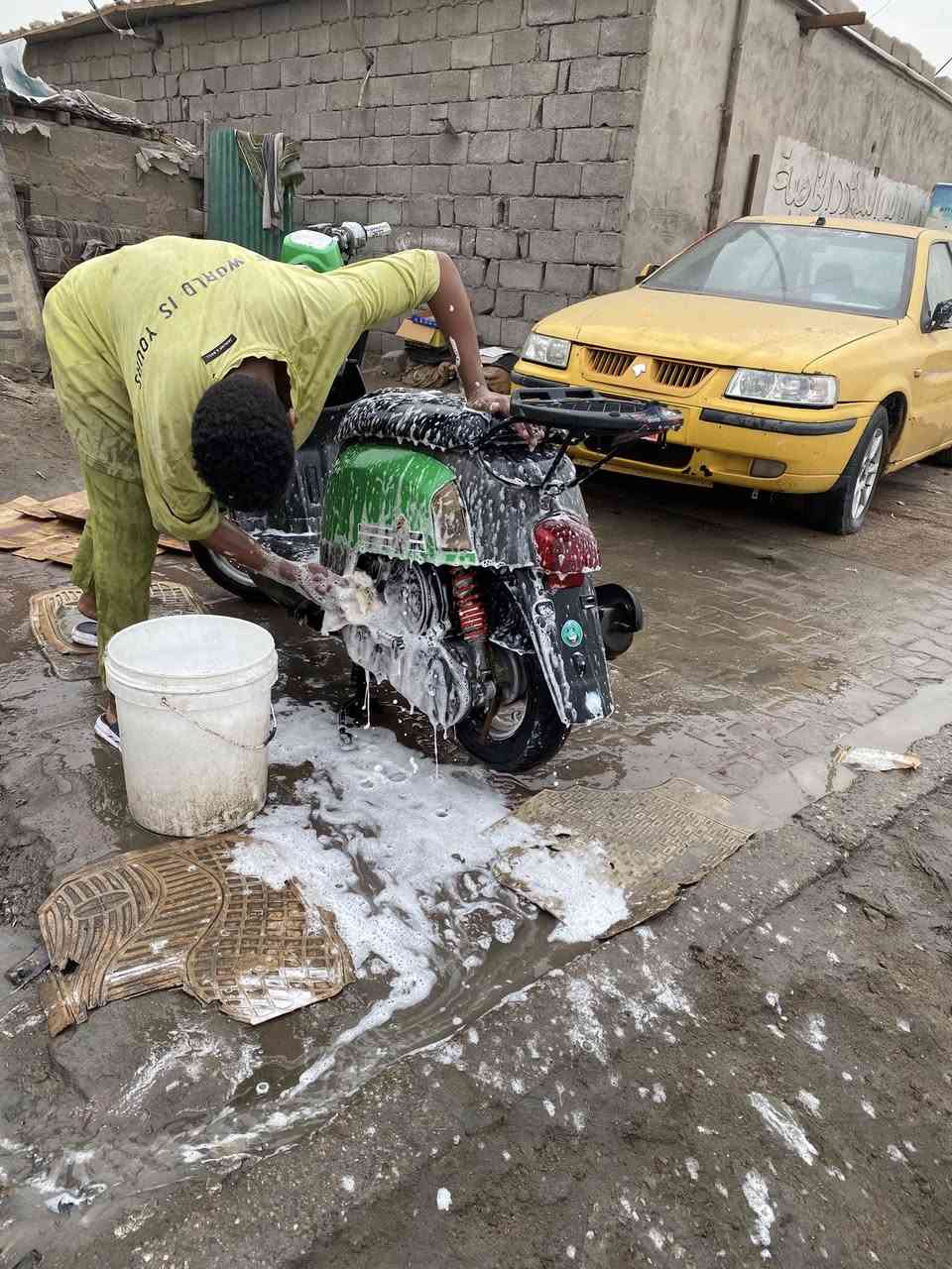 السلام عليكم بوليسي للبيع كفاله عامة على كلشي شلعه ومعدل وشرط تفحص يم أي مصلح إذا بيها  تبخير لو مفتوح برغي واحد من الدراجة الدراجة السعر 925.000
***********
