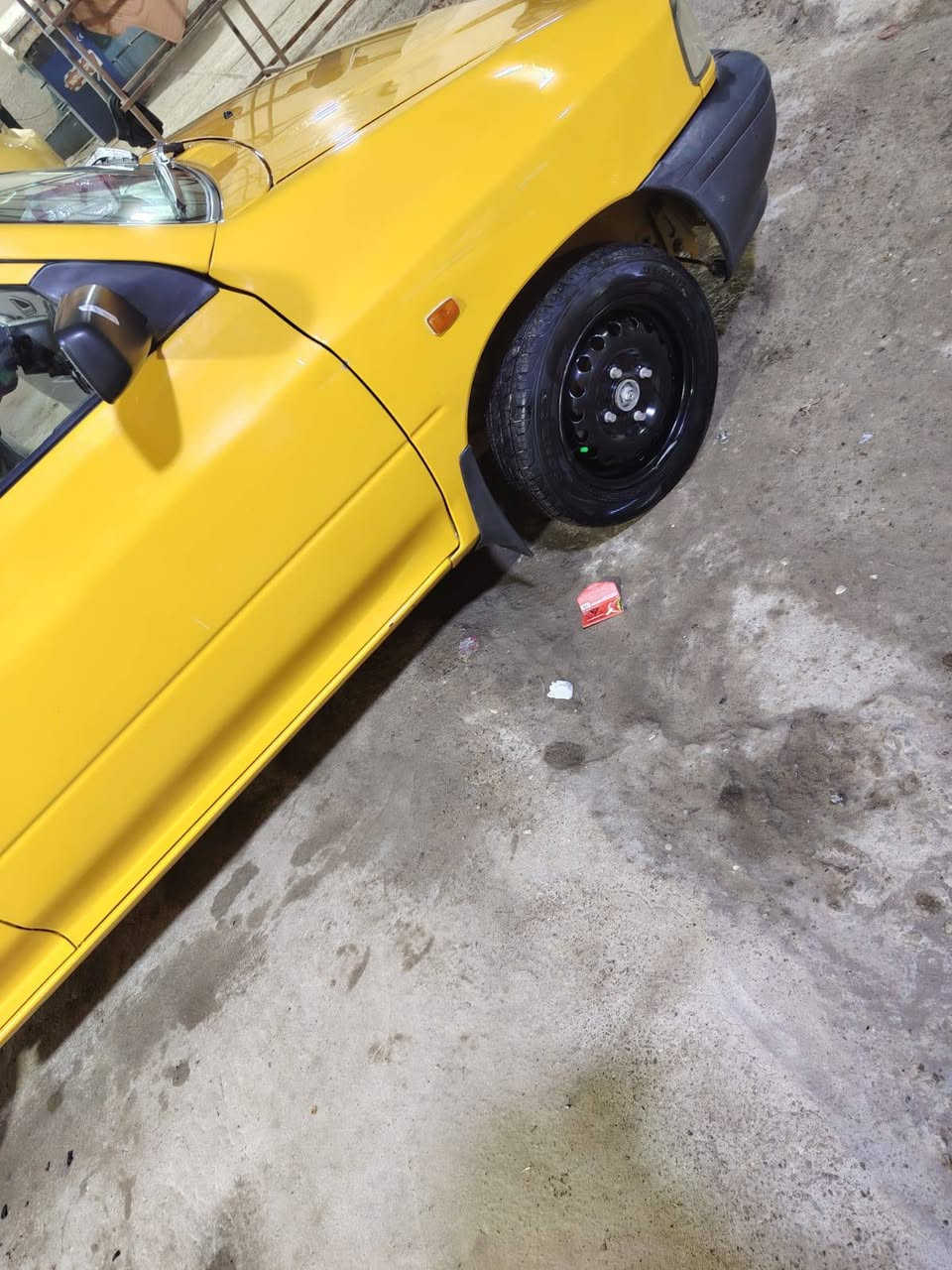 السلام عليكم للبيع سياره موديل 2023 مكفوله كفاله عامه كير صدر محرك شواصي سياره مدوشمه مكان السياره بغداد جسر ديالى الكرغولية للاستفسار اتصل على رقم الهاتف
*********** /***********
