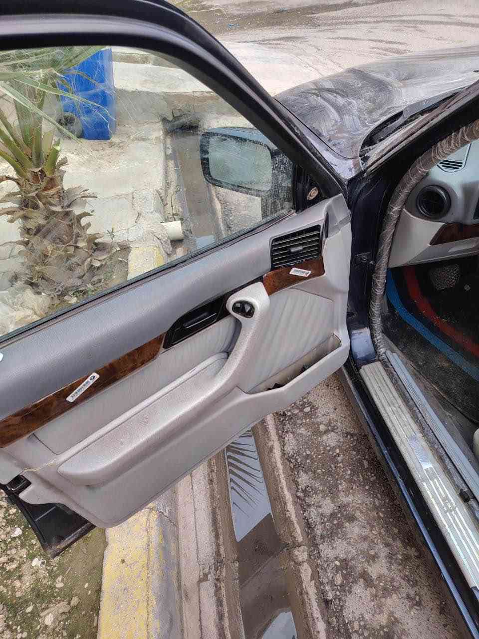 ١٩٩٥مكينه ٥٢٥ تك دجتل اصل بليته وسنويه سياره نضيفه كير ومكينه نضيف وبدون حادث سنويه جديد دفتر بانزين شرط التحويل والغرامات سعر ٦٥ رقم تلفون *********** كركوك, العراق
