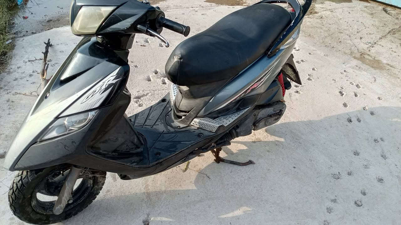 ماكس ثعلب ماناقصهه شي ع البلاد
سعرهه ٧٠٠ وبي مجال مكاني بغداد المحموديه 
***********
