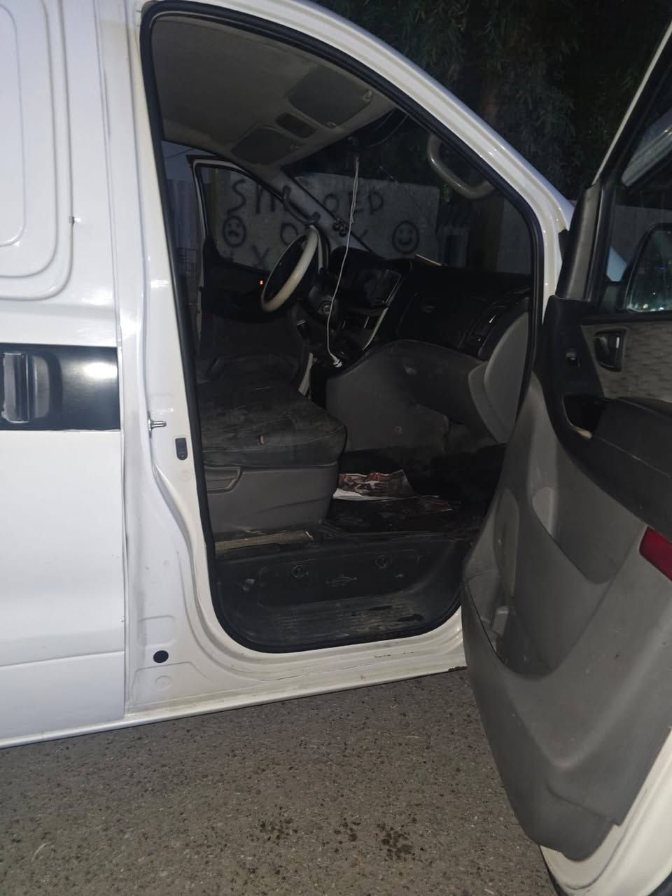 السلام عليكم ستاركس كير عادي كاز موديل 2017
مال خبزه؛ شاشه كامره تخم تاير تبريد ثلاجه اضافه شباك بين سايق والخانه الوره بس مشاده ١٦٣ بيها مجال بصيط رجائا الشراي يتفضل ويجي ياخذ اعيوني بس موشراي لايجي ولا يخابر تحياتي مكاني البنوك والسياره باسمي تحويل كبل ***********
