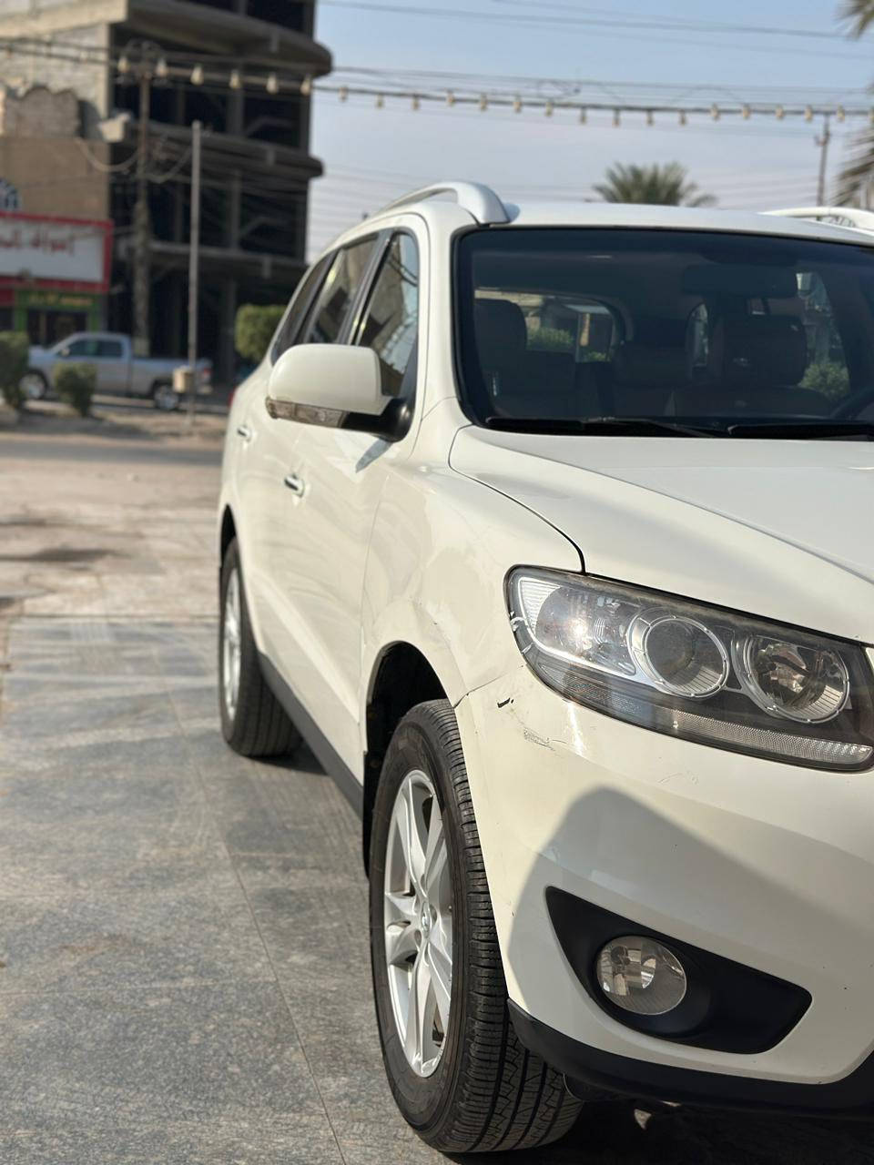 سنتافي للبيع خليجي موديل 2011 رقم بابل فول مواصفات
محرك 2400
7 راكب 
3 قطع تبريد 
بصمة 
فتحة
ثلاجة
مقعد السايق كهرباء 
تحكم سترين فول
نظام ABS
مري شفط
ماشية 175 الف
مكفولة من الصبغ والحادث والتبديل 
محرك كير كفالة 
ملاحظه / السيارة بيه باردين بالجاملغ وحالوب جدا بيسط
موضح بالسونار  العنوان بابل  
للإستفسار اتصل ***********
