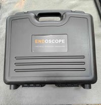 الجهاز هو كاميرا فحص صناعية (Endoscope) تستخدم للكشف في الأماكن الضيقة...
