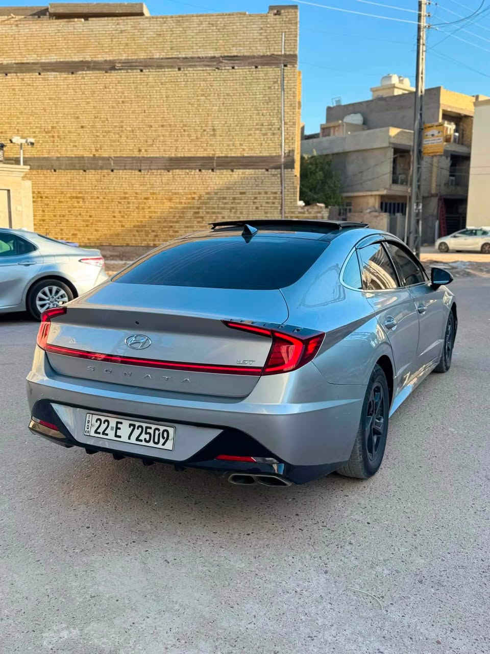 السلام عليكم
السعر 126 وبيها مجال قليل
سوناتا موديل ٢٠٢٠
فول ١/١ 
مكينة ١.6 تيريو
حادث جاملغ السايق والباب وهنا بيها كم قطعه صبغ فقط ابيع حزام سونار موجود جديد
كير مكينة كفالة
ماشية ٦٧ ميل
رقم اربيل الجديد تريد تحويل وكالة
مكاني بغداد 
رقم ***********
