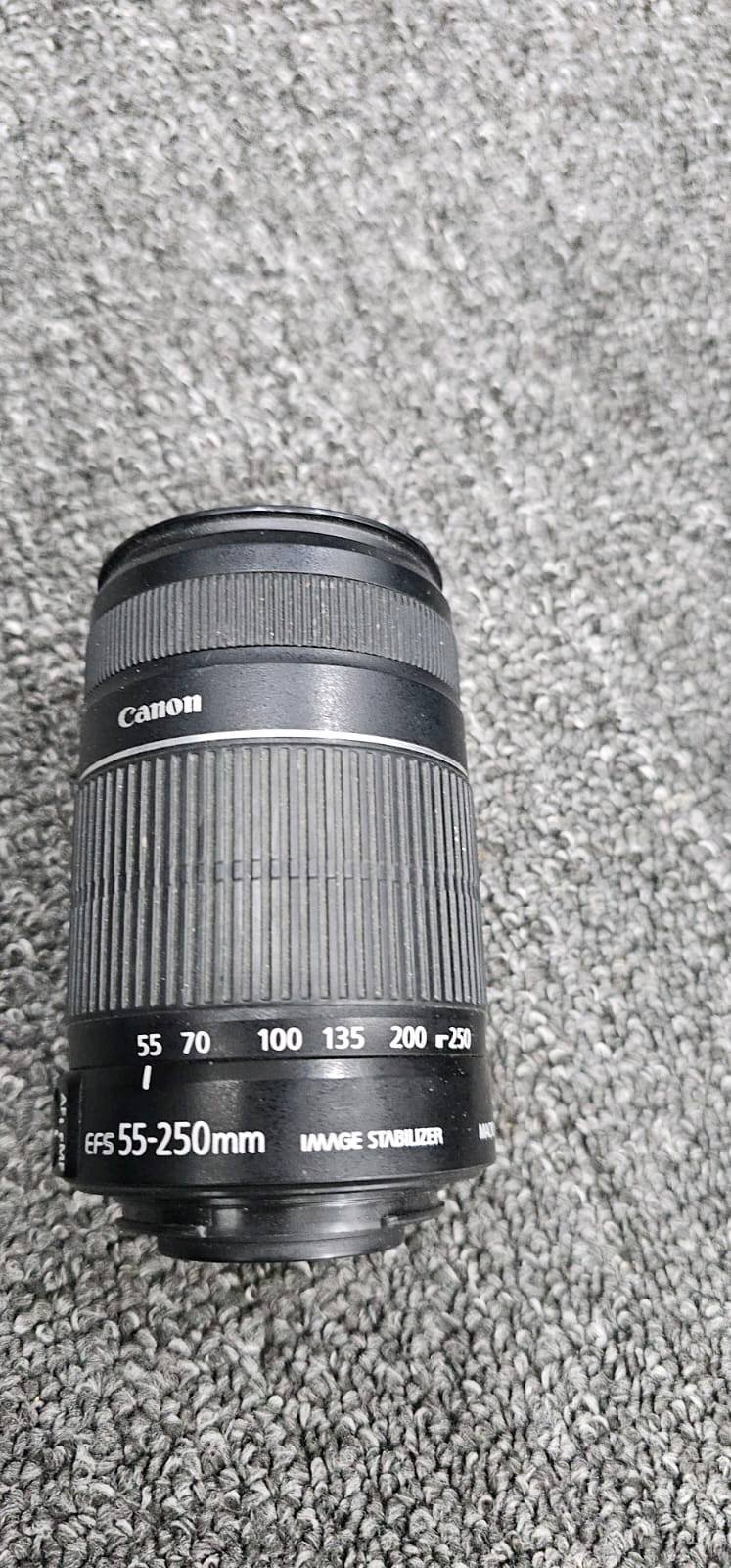 كامره كانون 750D 
رام ساندسك 32كيكه
عدسه 18/55
عدسه 55/250
عدسه 75/300
بطاريه وحده 
جنطه متن 
كراتين موجوده مال الكامره والعدسه
الرقم للاستفسار ***********
العنوان الديوانيه