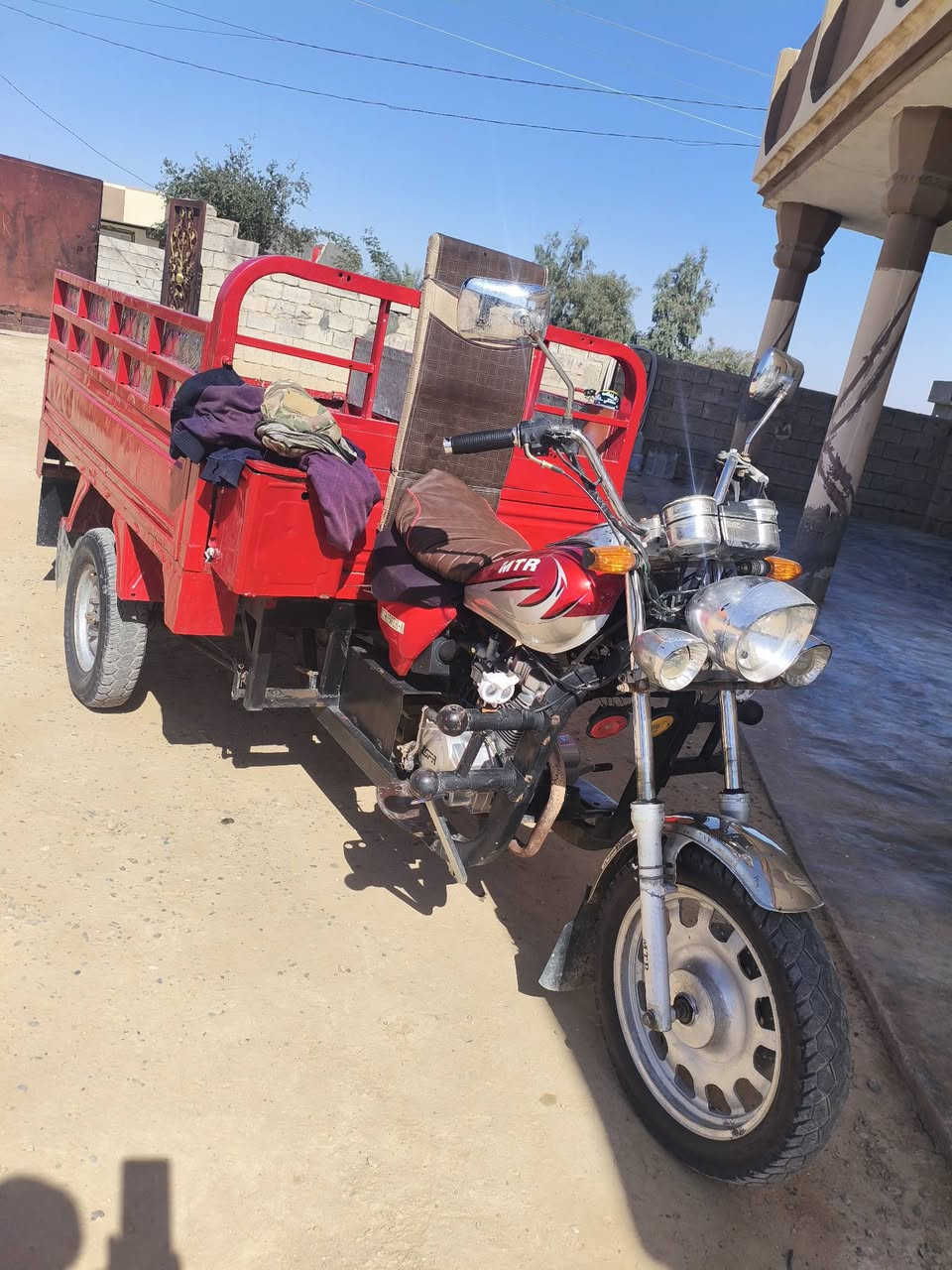 سلام عليكم ستوته البيع موديل الفين و 9 مكينه الفين و 25 اي خياس مابيه سوته خير من الله السعر 790 و بيه مجال بصيط هاذ ارقم ***********
