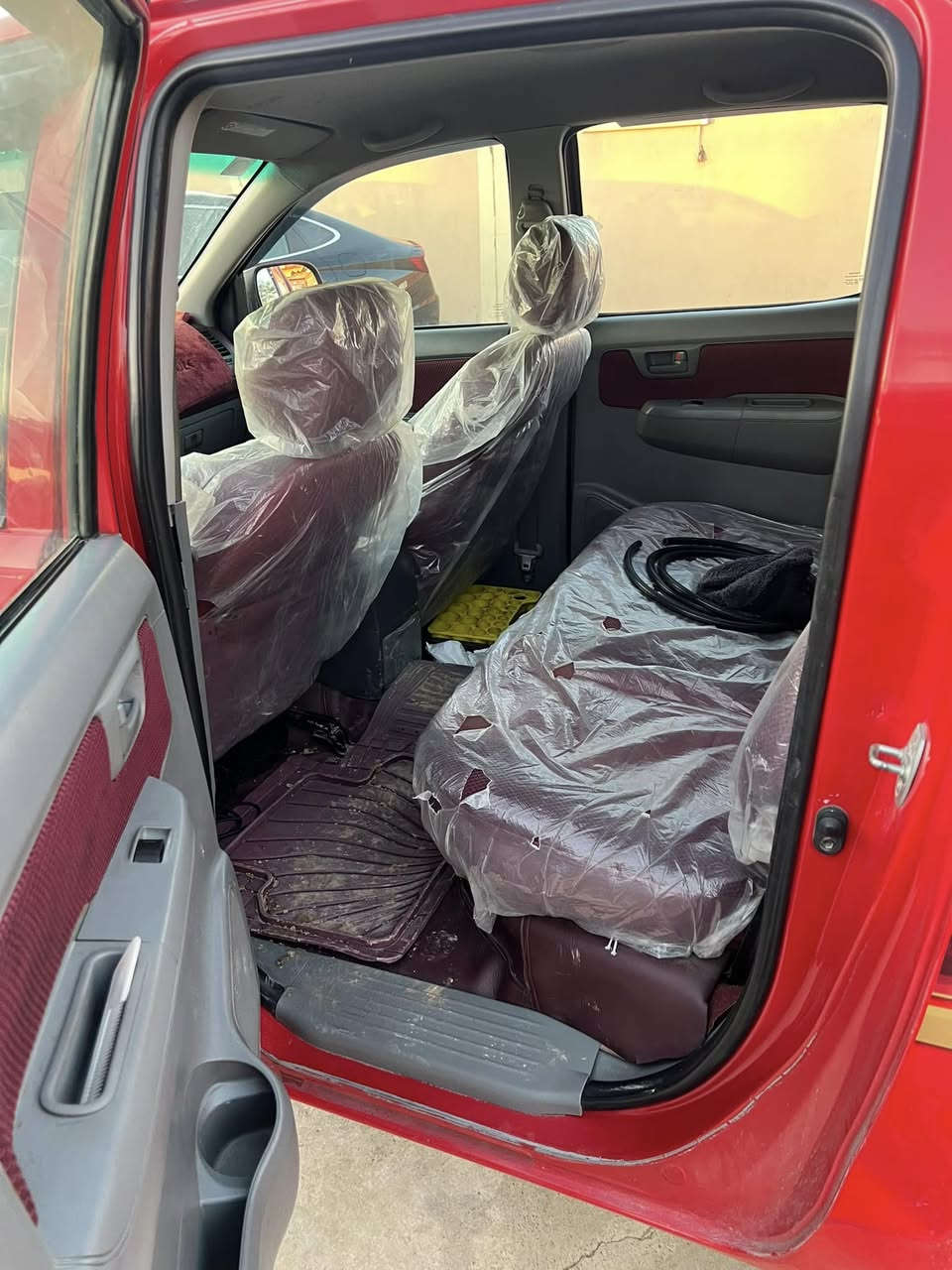 سلام عليكم 
بكم هايلوكس للبيع
موديل 2011
كير ومحرك شرط 
ضرر جاملق بونيد 
تواير وصدر جدد
السعر 155 وبيها مجال للطيبين 
الرقم ***********
