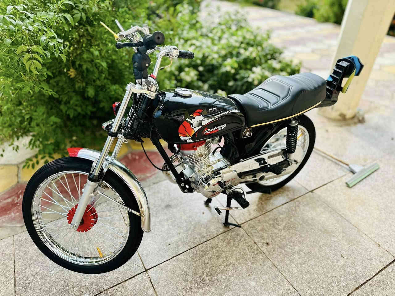 للبيع شاصي شلامجه 2020.  محرك تيربو تعميره 2026.  مكفوله اوراق      ***********.   عنوان الشطره حاوي العباس
