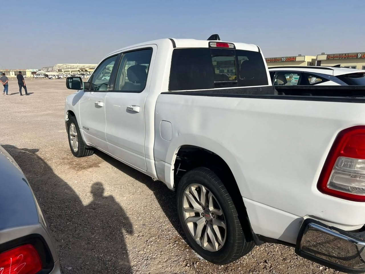 دوج رام موديل 2019 بك هورن السعر 168 وبيه مجال ماكو هجي سعر بكل العراق
محرك 6 

بصمه 

4×4

باب جبير بدي صغير

مثبت سرعه 

كامره دواره

بيه صبغ نص باب خلف سايق وجاملغ خلفي 

جه ثانيه بيه تعديل بدون صبغ باب خلفي ربع الاخير *********** واتساب ماسنجر

