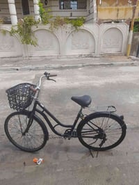 للبيع بغداد الدورة ٠٧٨١٧٠١٥٠٤٠السعر ٥٠ الف