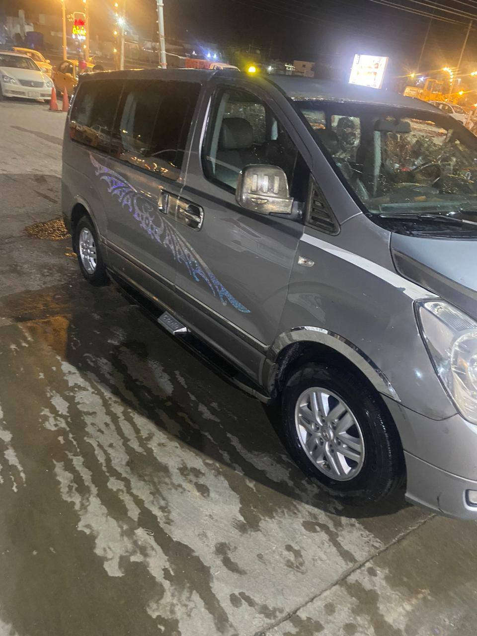 السلام عليكم ستارك موديل 2015 سياره كفاله عامه ما عدا الجرائد ثلاث قطع رقم بصره الماني باسمي سياره حلوه جاهزه مكينه سبلاين 12  المكان البصره السعر 190رقم الهاتف ***********
