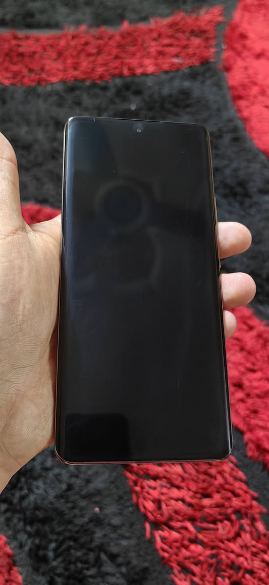 السلام عليكم ريلمي 12 برو بلس ذاكرة 512
بي طختين موضحة بلصورة فقط بل اطار مماثرة 

لا مفتوح ولا مصلح

 سعرة 225 الف وبي مجال

 عنوان بغداد اليرموك 4شوارع

*********** خابر ودلل بي واتس تحياتي ❤️
