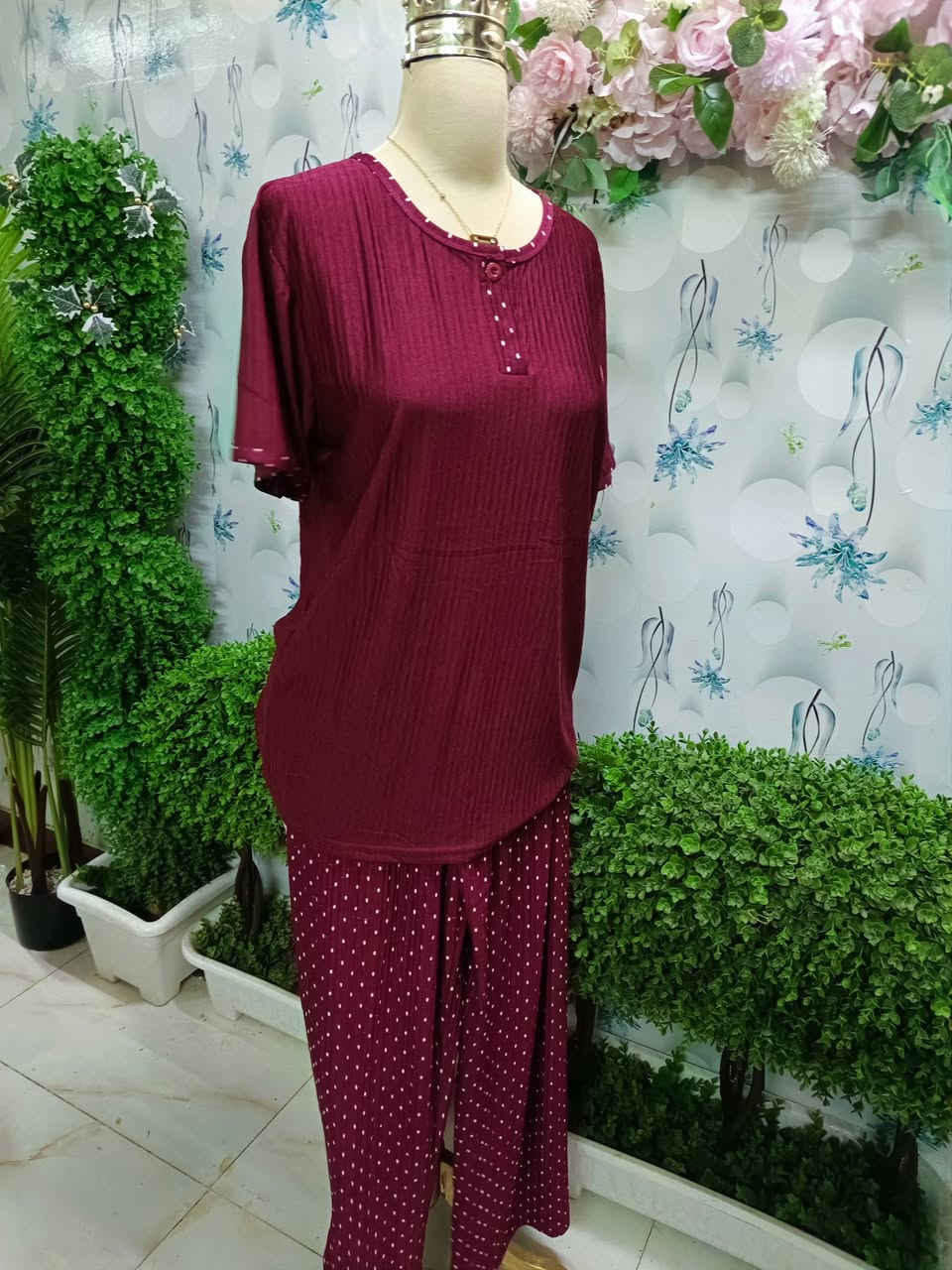 تراكات صيفيه راقيه و خامه بارده و الوان اتجنن و اسعار مناسبه  🧡🧡🧡


**إذا كنت صاحب هذا الإعلان وتريد حذفه لأي سبب، رجاءا أرسل رسالة إلى الدعم الفني**