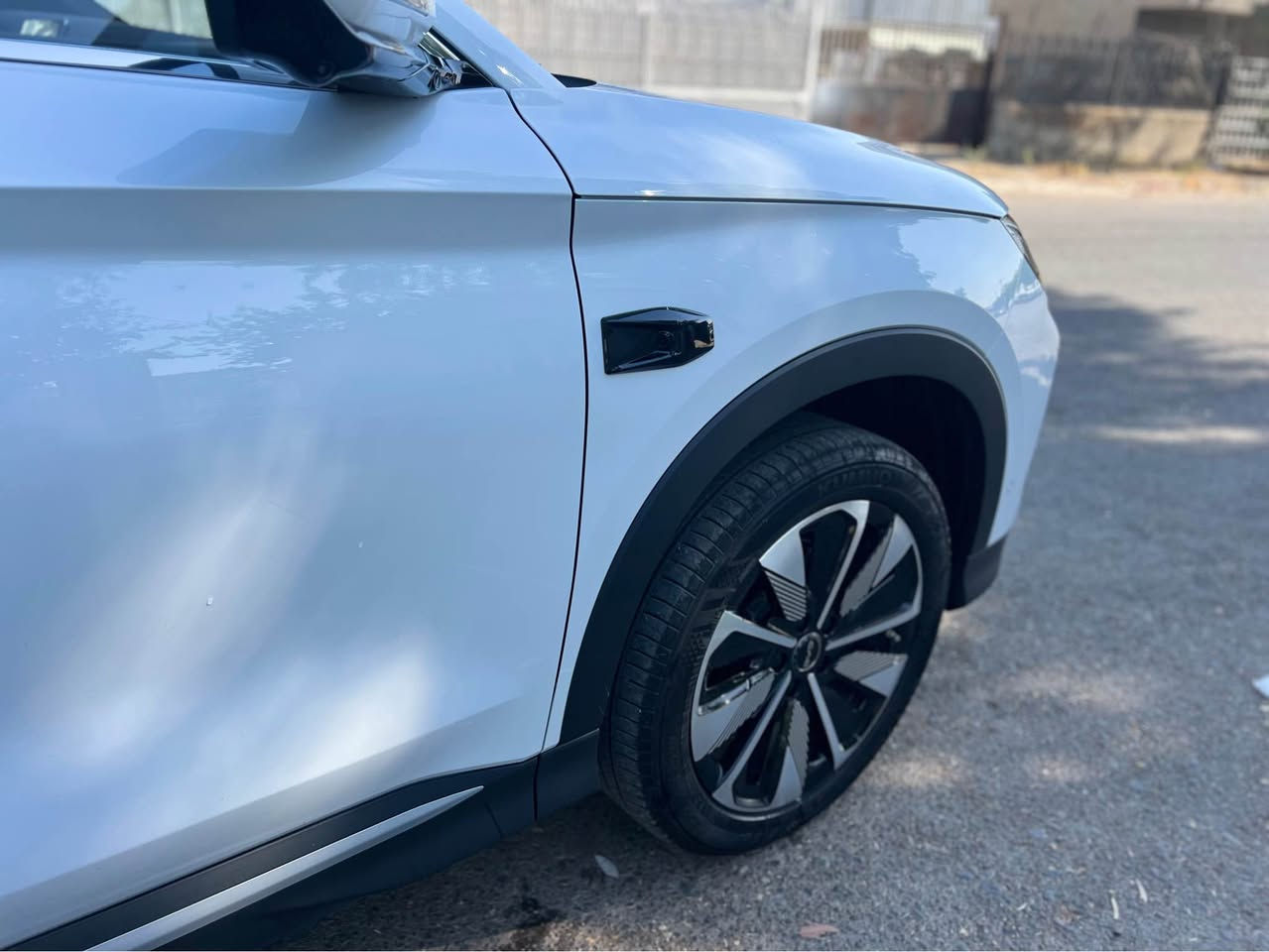 بي واي دي BYD Song Plus 2025 فول مواصفات 1/1
ماشية 8 ألف كيلو متر فقط
رقم اربيل– تحويل مباشر
السيارة مكفولة كفالة عامة من كلشي

🟪 السعر  :: 223📩

الشاشة منزلة برامج ومعربة
اللون ابيض
الداخل أبيض مع قهوائي
المواصفات:
سقف بانوراما
جنطة كهرباء
كشنات كهرباء
أوتو بارك
13 كامرة
كامرات 360
حساسات 360 أمامي وخلفي
رادارات 360
قيادة شبه ذاتية
كروز مثبت سرعة
بريك طوارئ
Dash Cam DVR
دخول ذكي وتشغيل ذكي
تشغيل عن بعد
إضاءة محيطية بالدشبول والأبواب بأكثر من 64 لون
فتح الصندوق عن طريق البصمة
بطارية 120 كيلو تدعم الشحن السريع
والسيارة بيها مواصفات هواية إضافية

رقم صاحب سيارة *********** أربيل, العراق
