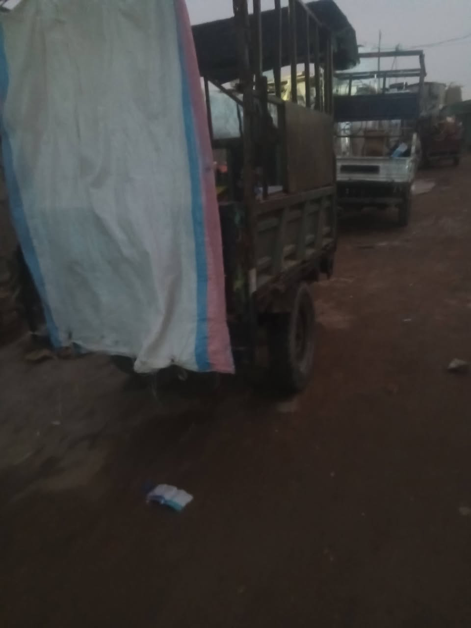 اسلام عليكم اخوان ستوته شحن اللبيع ستوته نضيفه عارضه 600او ابيه مجال مكاني بغداد الحسينيه شارع المدارس هاذه رقمي تصل عليه ***********
