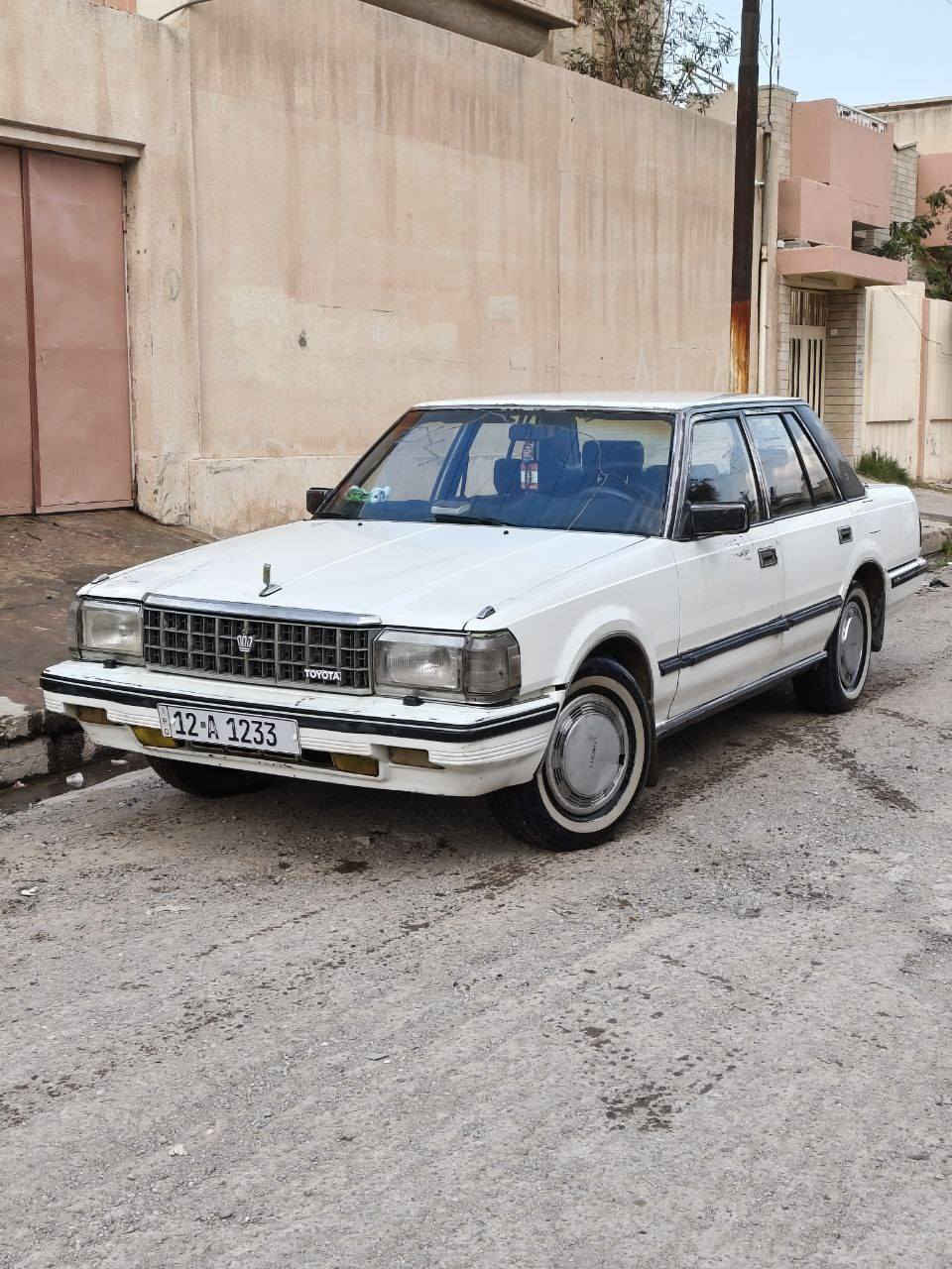 السلام عليكم
سوبر للبيع 🤍⚡ 
موديل 85
المحرك ولكير شرط 
رقم مميز دولي موصل 
تبريد ثلج 
تدفئة نار 
السياره بيها نواقص خفيفه 
تخم تايات 
الداخل البلاد نضيف 
المكان موصل
السعر 40 وبيه مجال قليل


**إذا كنت صاحب هذا الإعلان وتريد حذفه لأي سبب، رجاءا أرسل رسالة إلى الدعم الفني**