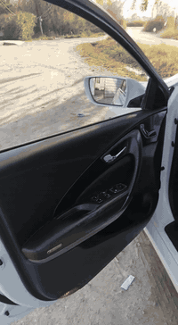 السلام عليكم ازيره 2014 خليجي فول مواصفات محرك 3600 محرك ما مفتوح بلادي مكفوله من صبغ عده بارد بل جاملغ المامي كما موضح بالصورة رقم سياره اربيل مكان سياره بغداد حي جهاد ***********
